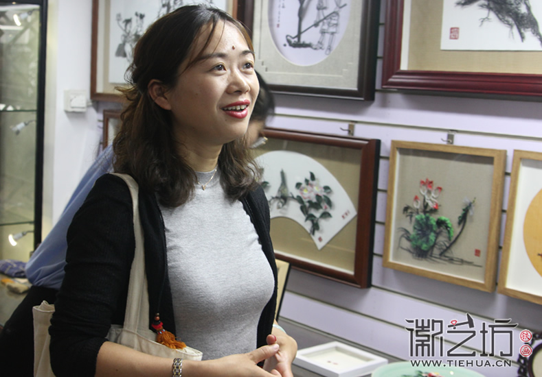 徽藝坊鐵畫迎來蕪湖商貿學院學子前來參觀 徽藝坊鐵畫迎來蕪湖商貿學院學子前來參觀